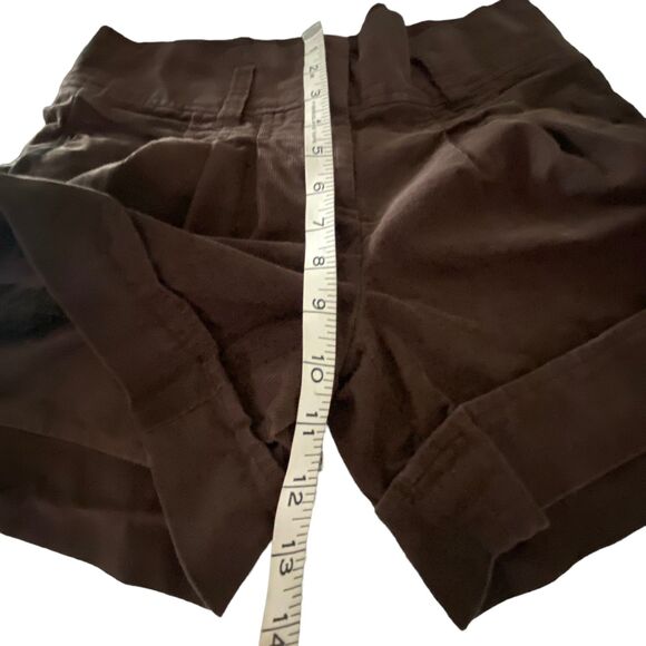 BCBGMaxAzria Size 0  Brown pleated Corduroy Shorts 100% Cotton - Picture 8 of 8